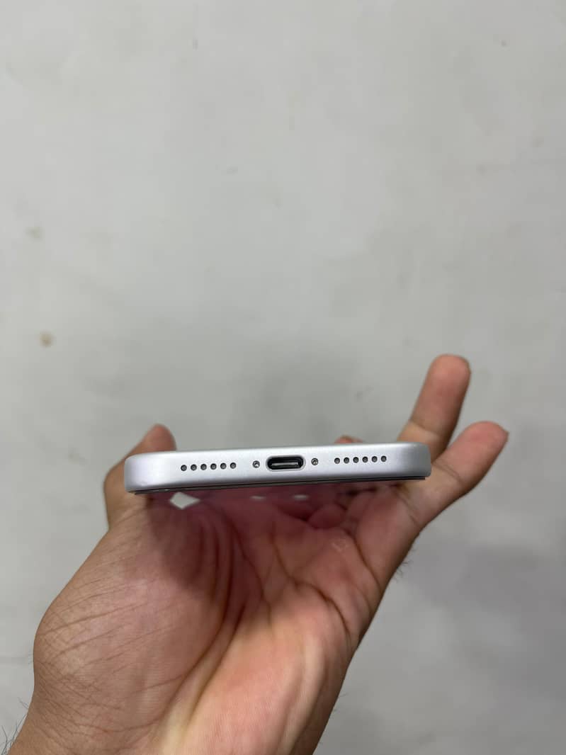 Apple iPhone 17 Pro Max 5