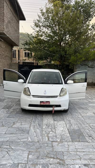 Toyota Passo 2004