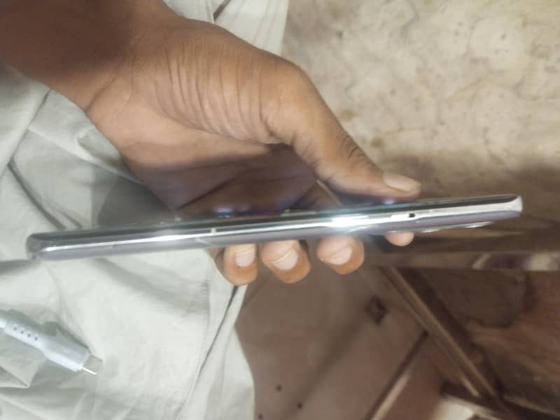One Plus 9 Pro 5G 2
