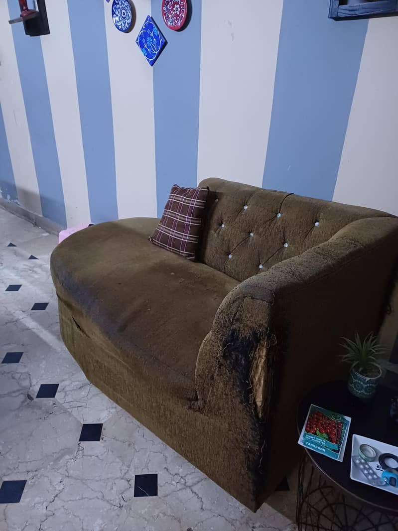L shaped sofa 0