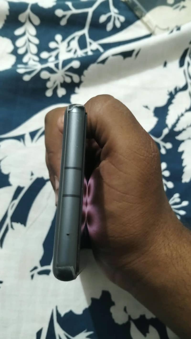 Google Pixel 7a 5