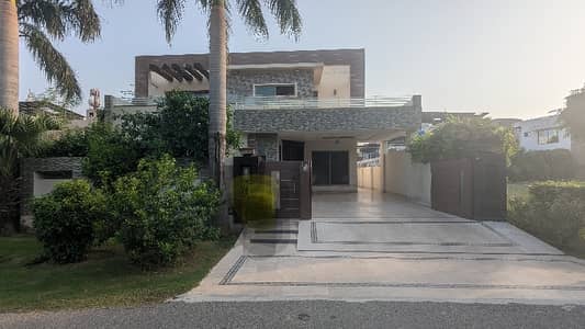 Luxury 1 Kanal Modern Bungalow For Sale In DHA Phase 4, AA Block Hot Location