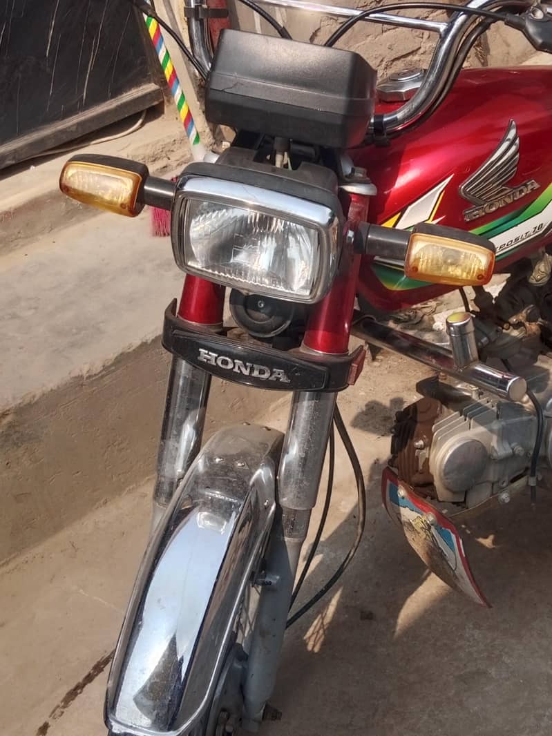 Honda cD 70 6