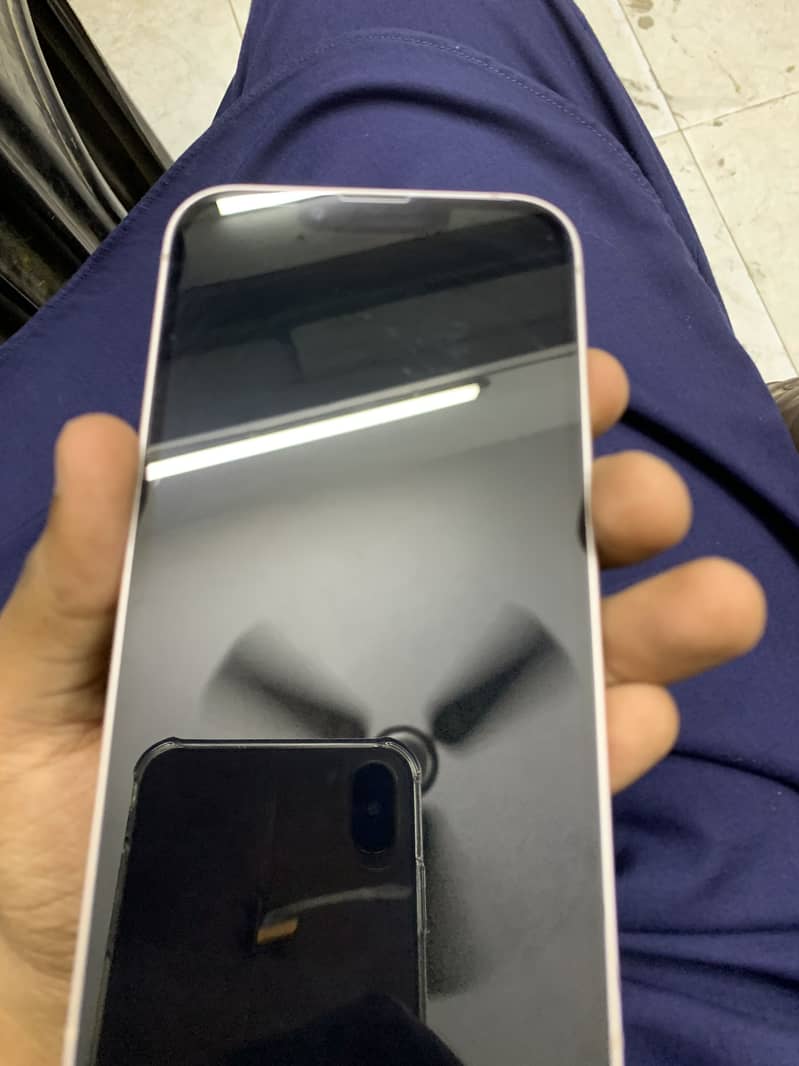 Apple iPhone 13 2