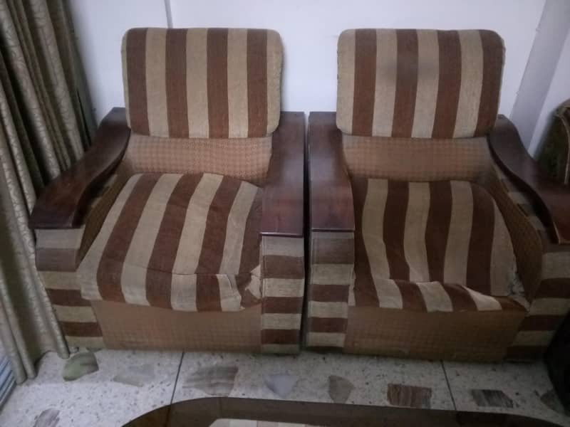 One two-seater and two single-seater sofas 1