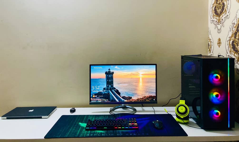 Gaming Computer Table | Spacious & Sturdy | Excellent Condition 0