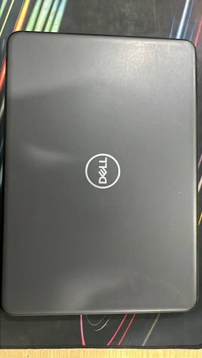 Dell Latitude 3300 - Core i3 7th Gen (4GB/128GB SSD)