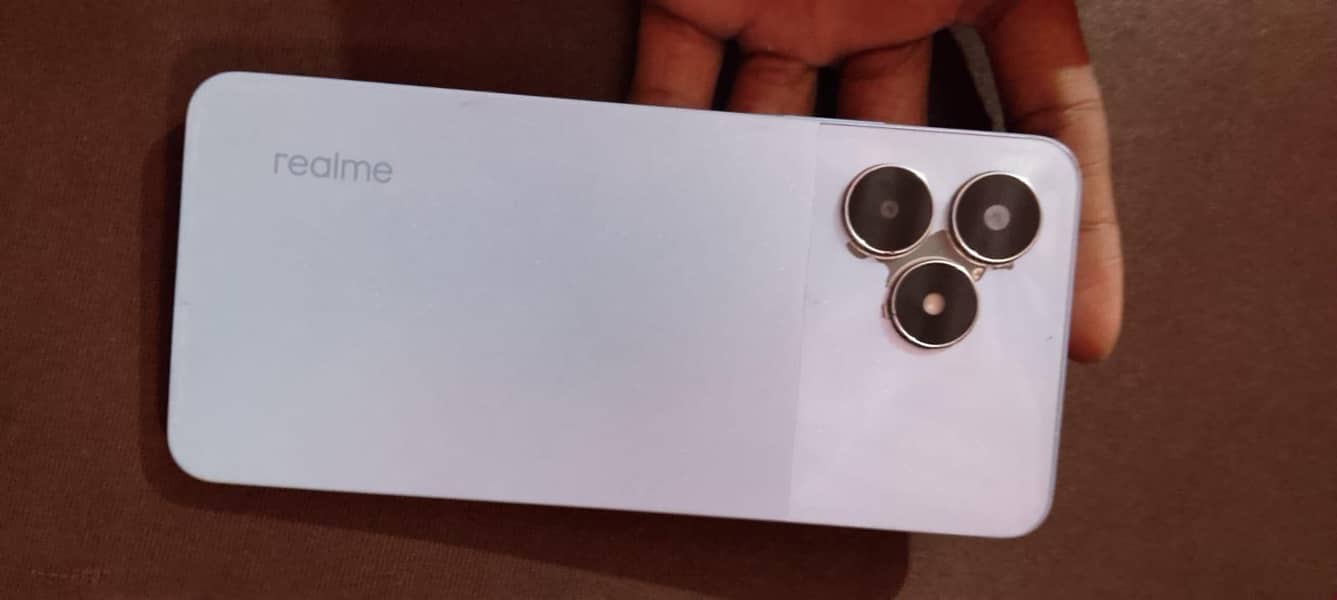 Realme 4