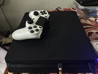 PS4 slim jailbreak 500gb Games installed sealed console