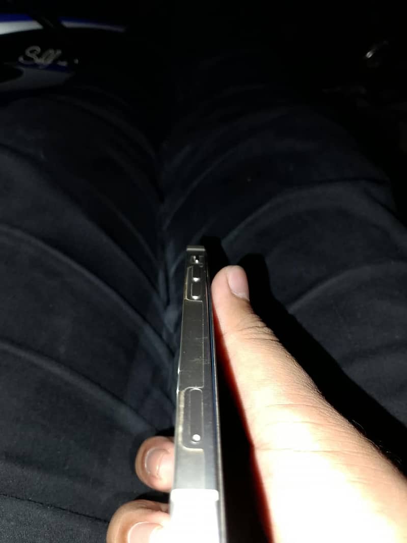 Apple iPhone 12 0