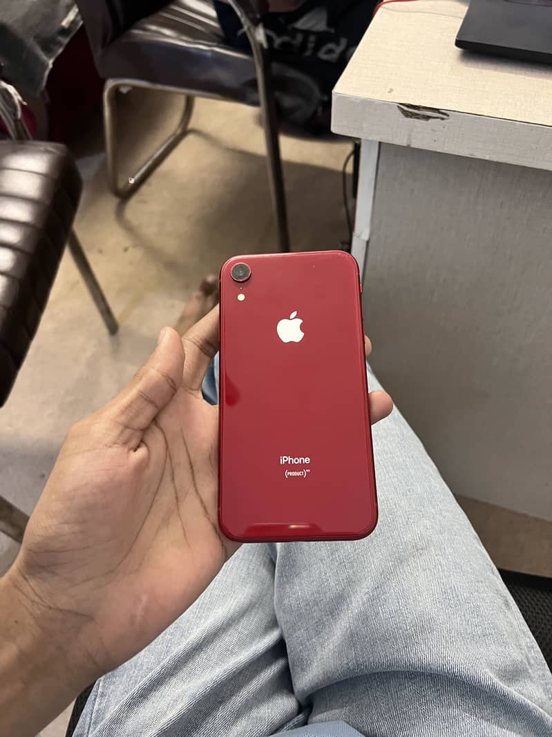 Apple iPhone XR 0