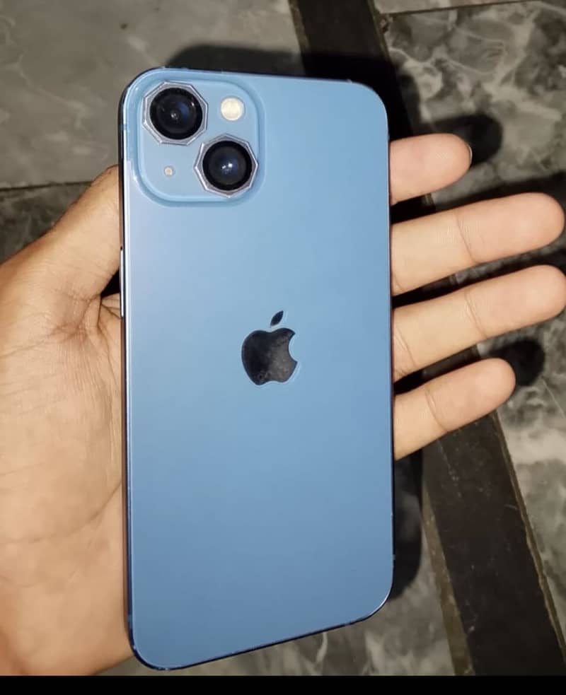Apple iPhone 13 2