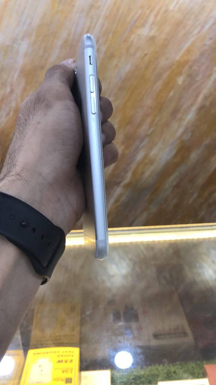 Apple iPhone 6 1