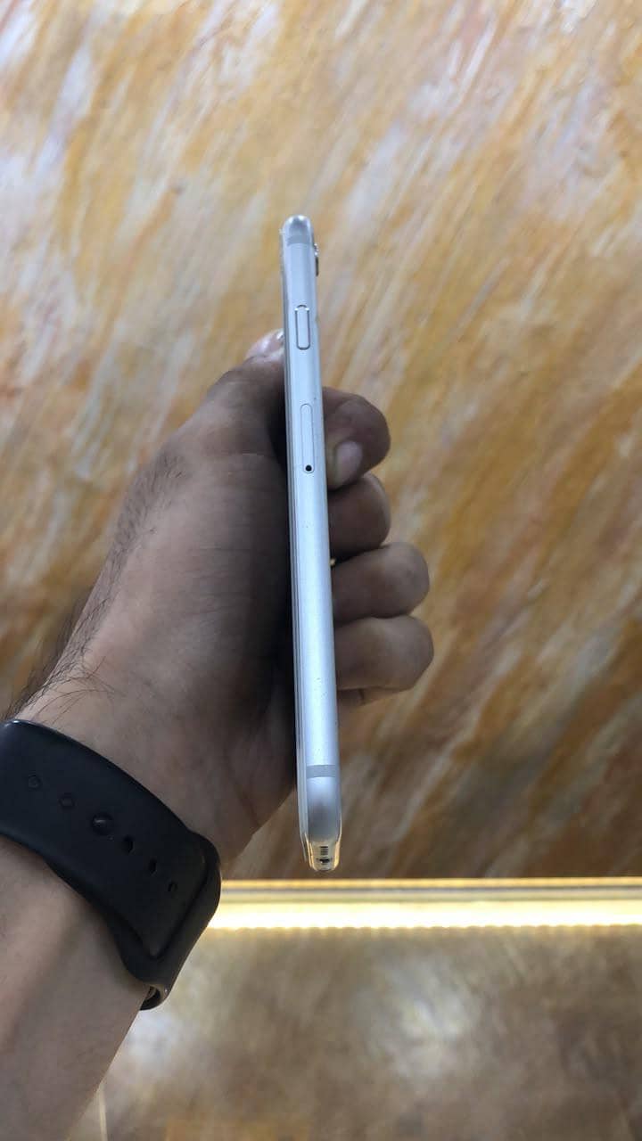 Apple iPhone 6 2