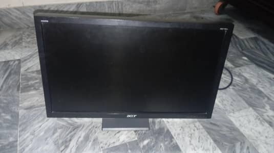 27 inch ki LED computer wali acer