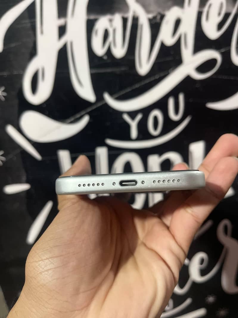 Apple iPhone 17 Pro Max 5