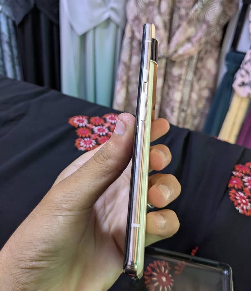 Google Pixel 6 Pro 2