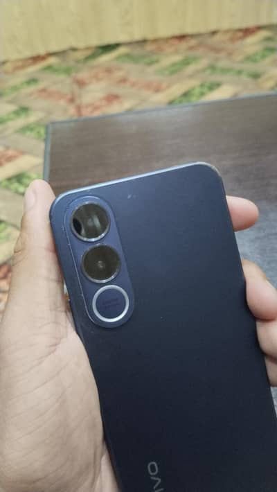 Vivo V70 FE 5G