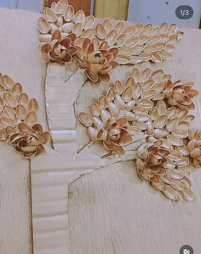 Wall hanging item