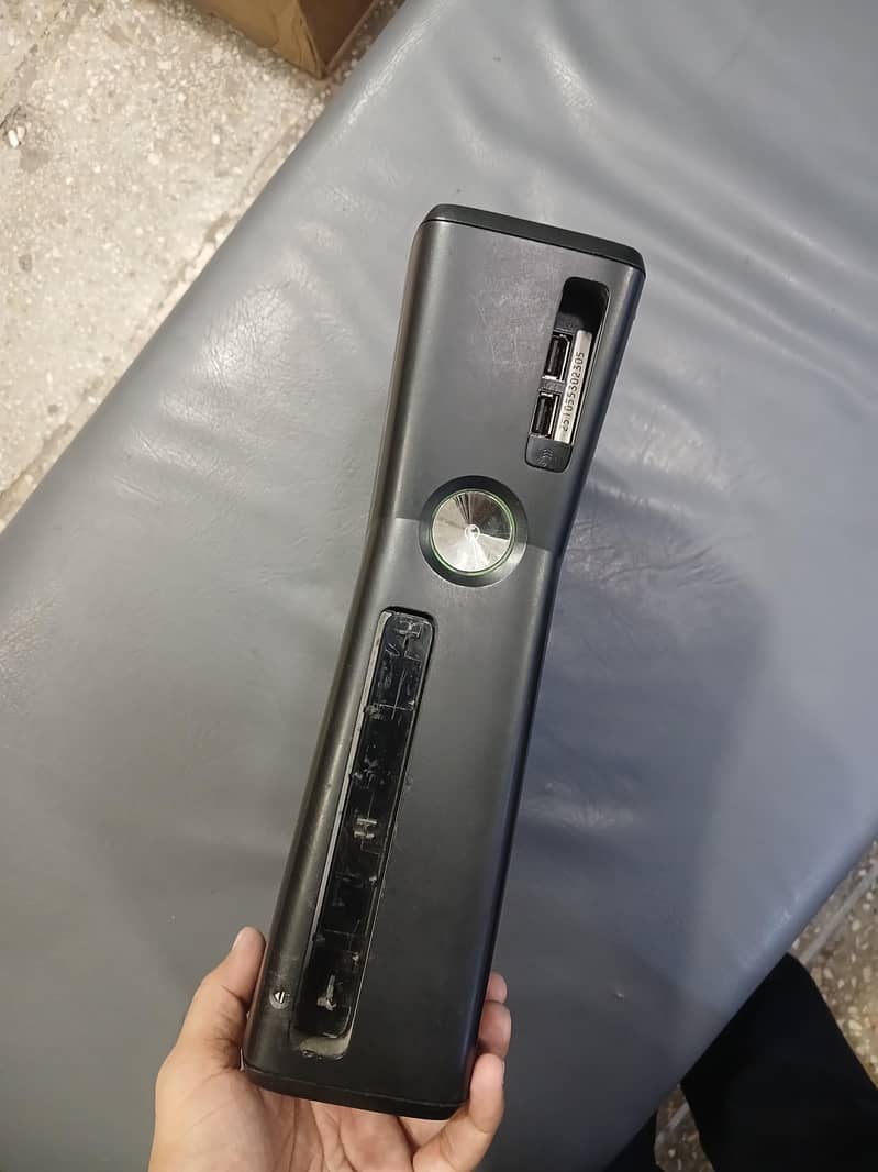 xbox360 slim 1
