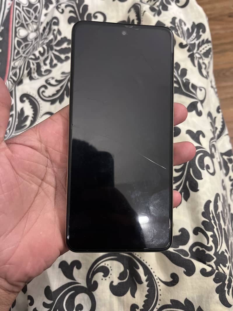 Realme C75 1