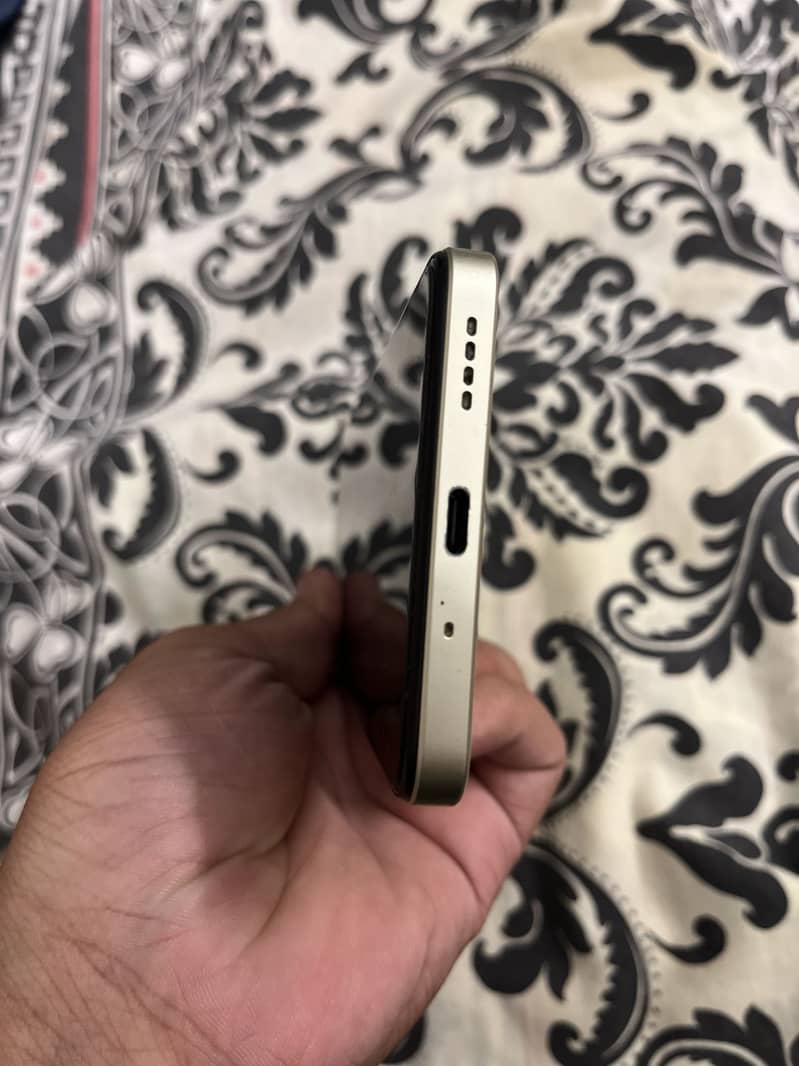 Realme C75 3