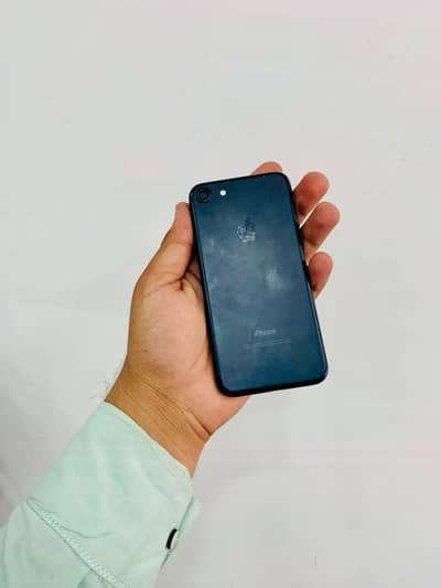 Apple iPhone 7
