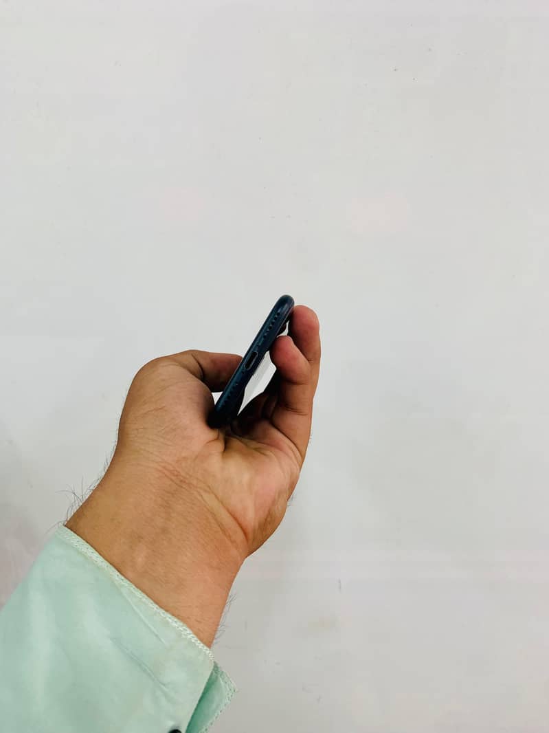 Apple iPhone 7 5