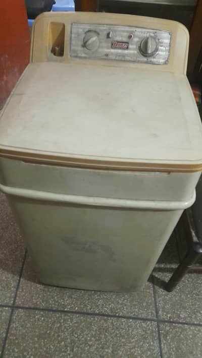 Washing Machine + Spinner Dryer for Sale (Working Condition)