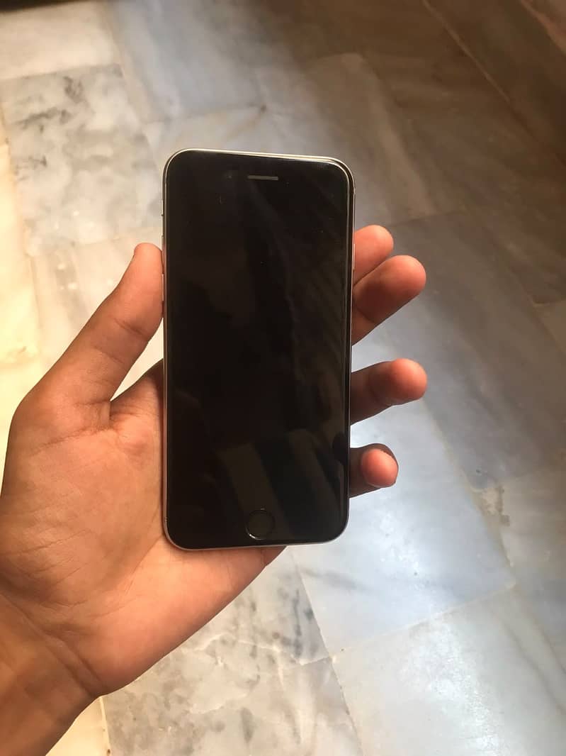 Apple iPhone 6S 1