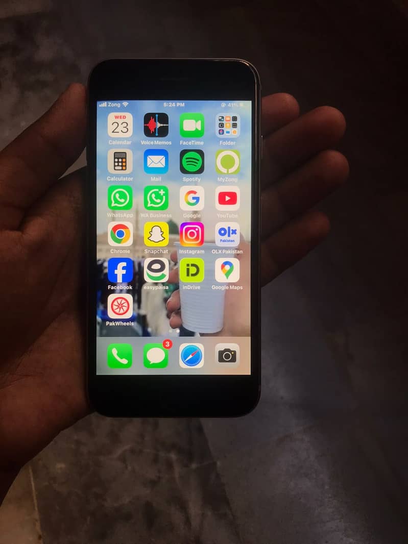 Apple iPhone 6S 2