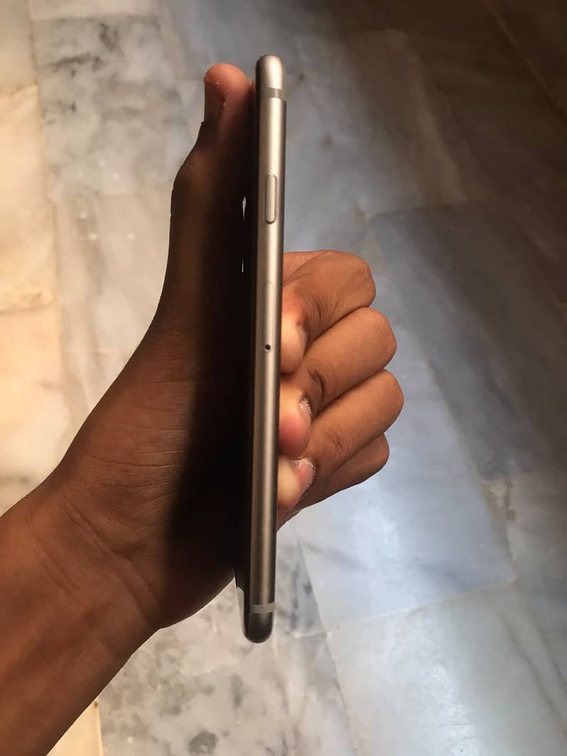 Apple iPhone 6S 3
