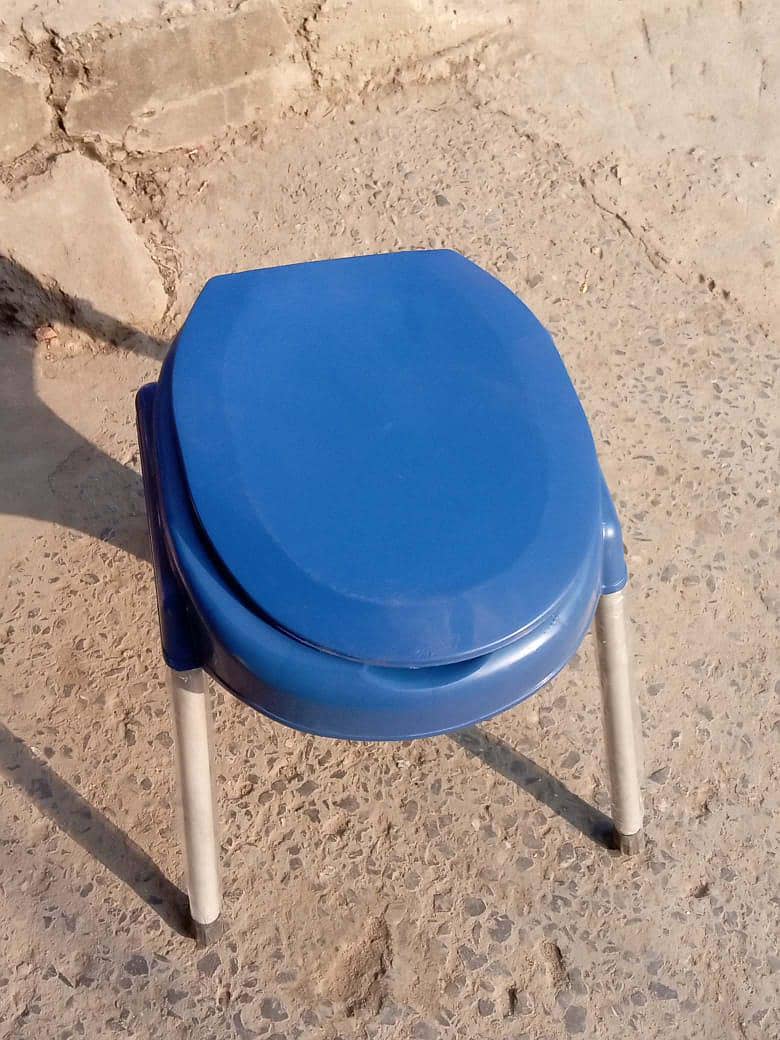 Commode Chairs 1
