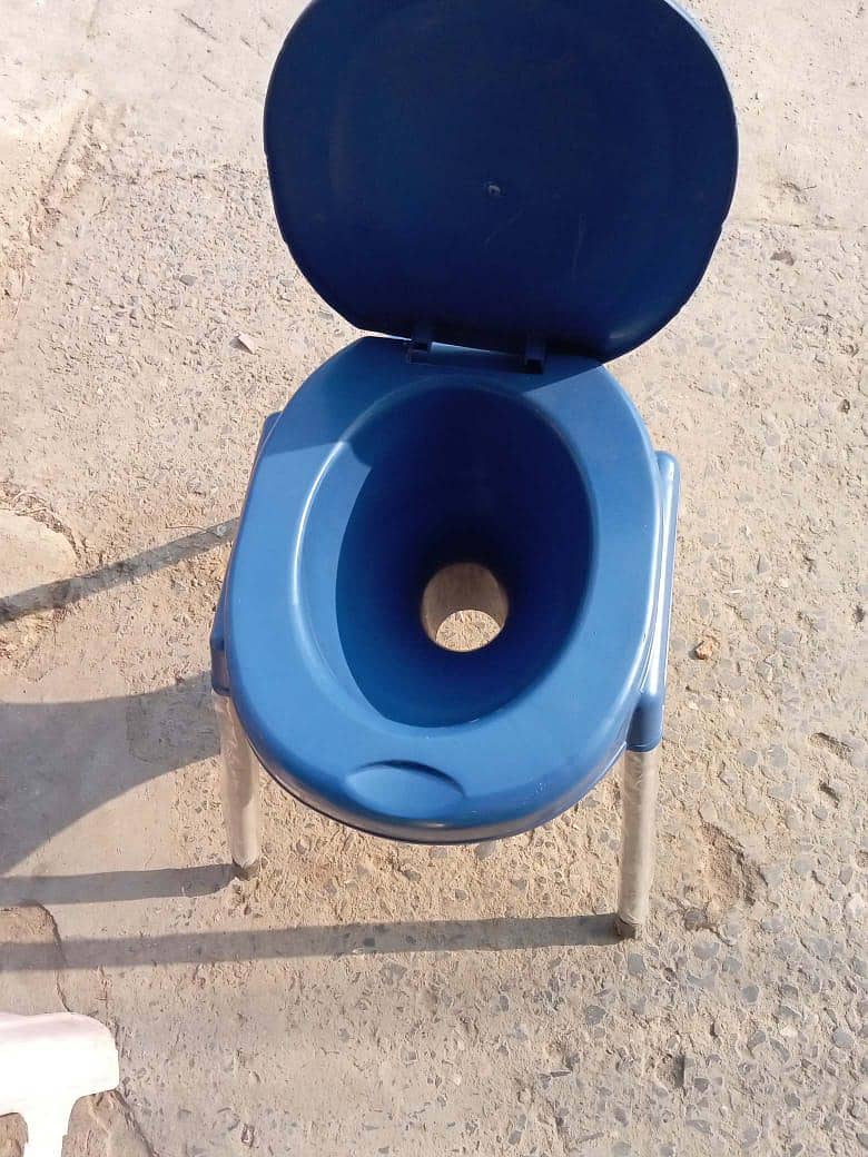 Commode Chairs 2