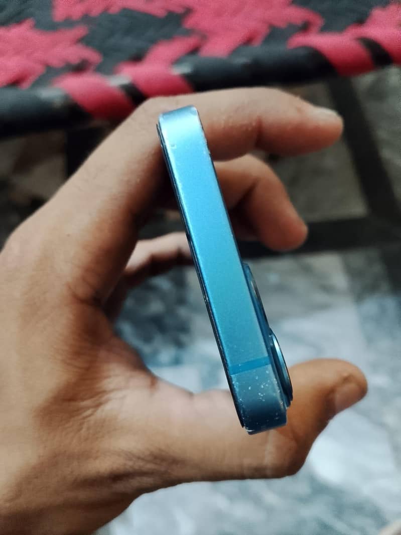 Apple iPhone 13 mini 3