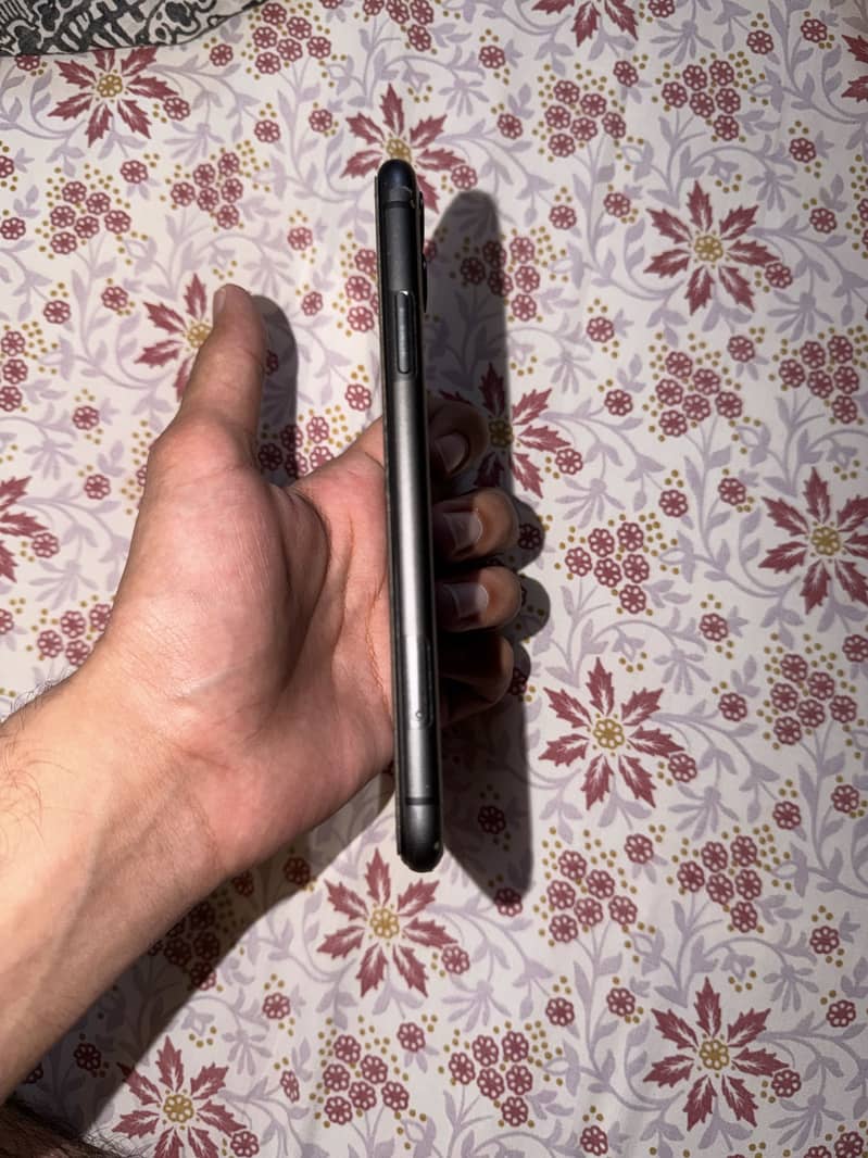 Apple iPhone 11 FU 4