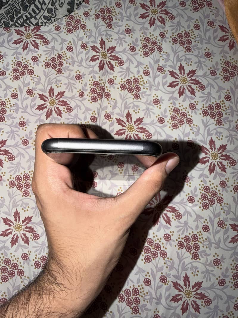 Apple iPhone 11 FU 5