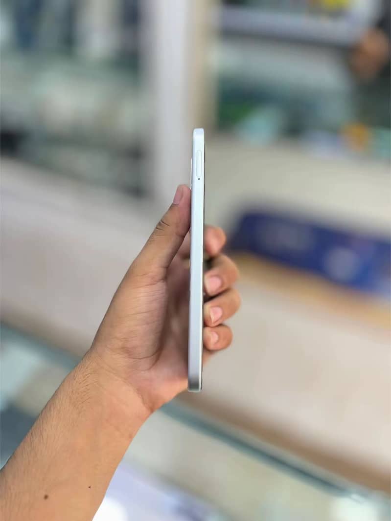 OPPO A6s 4