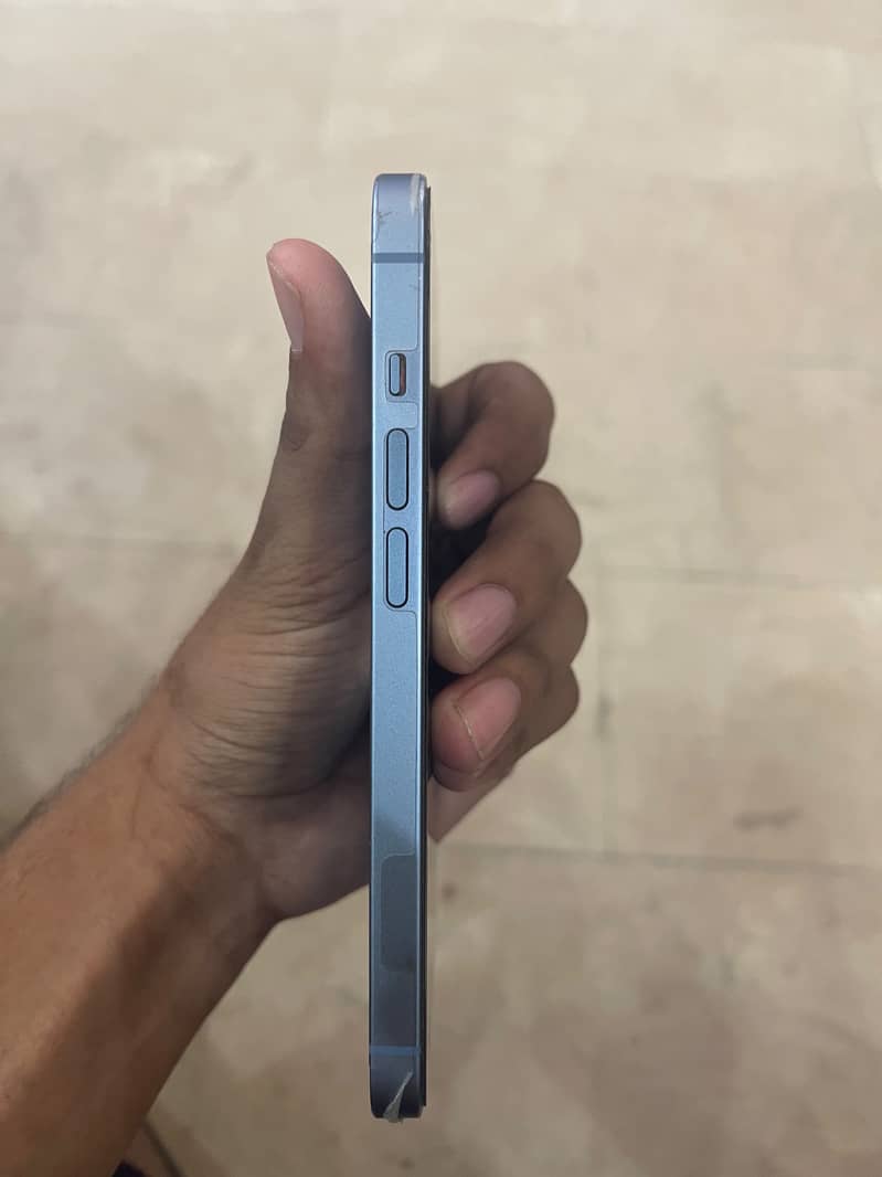 Apple iPhone 14 1