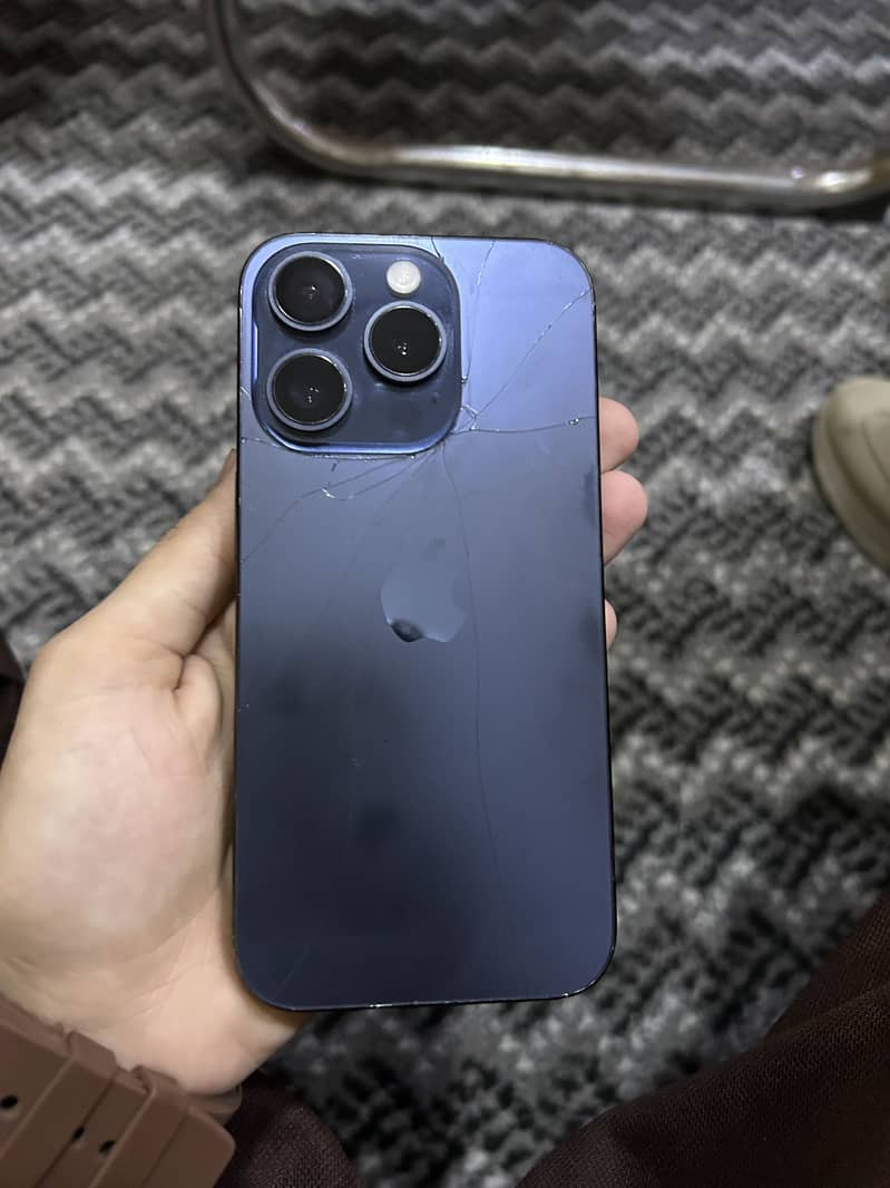 Apple iPhone 15 Pro 1