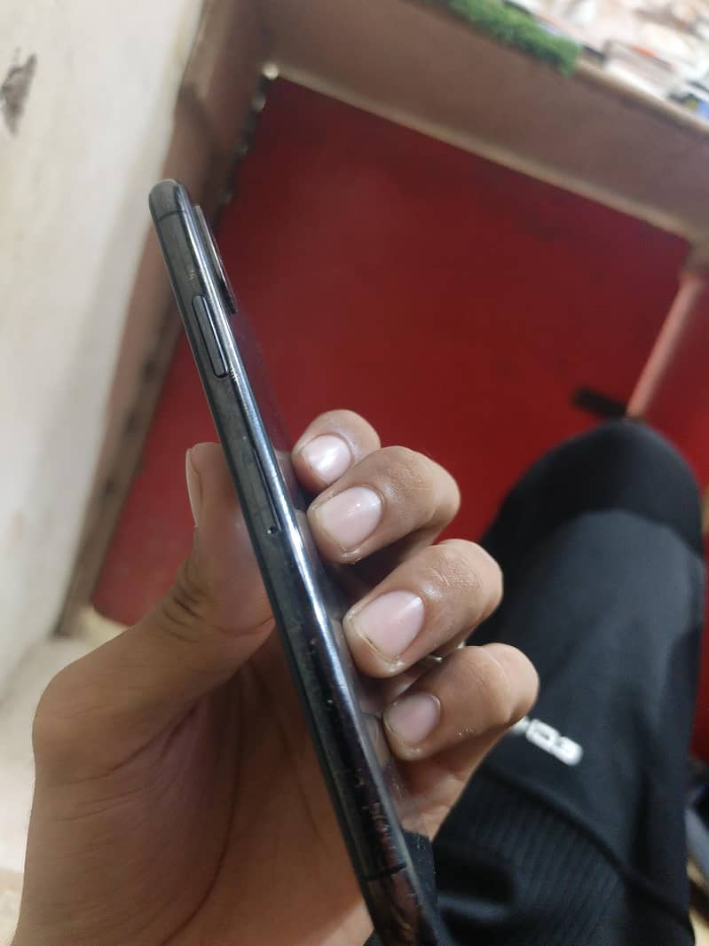 Apple iPhone X 1