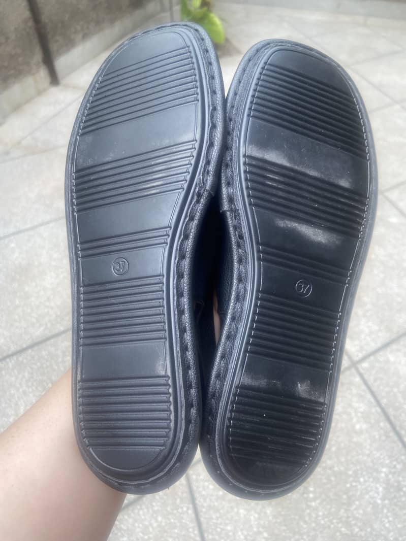 Comfortable sandals 1