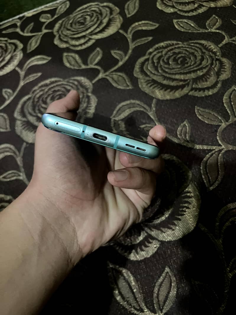 One Plus 8 Pro 6
