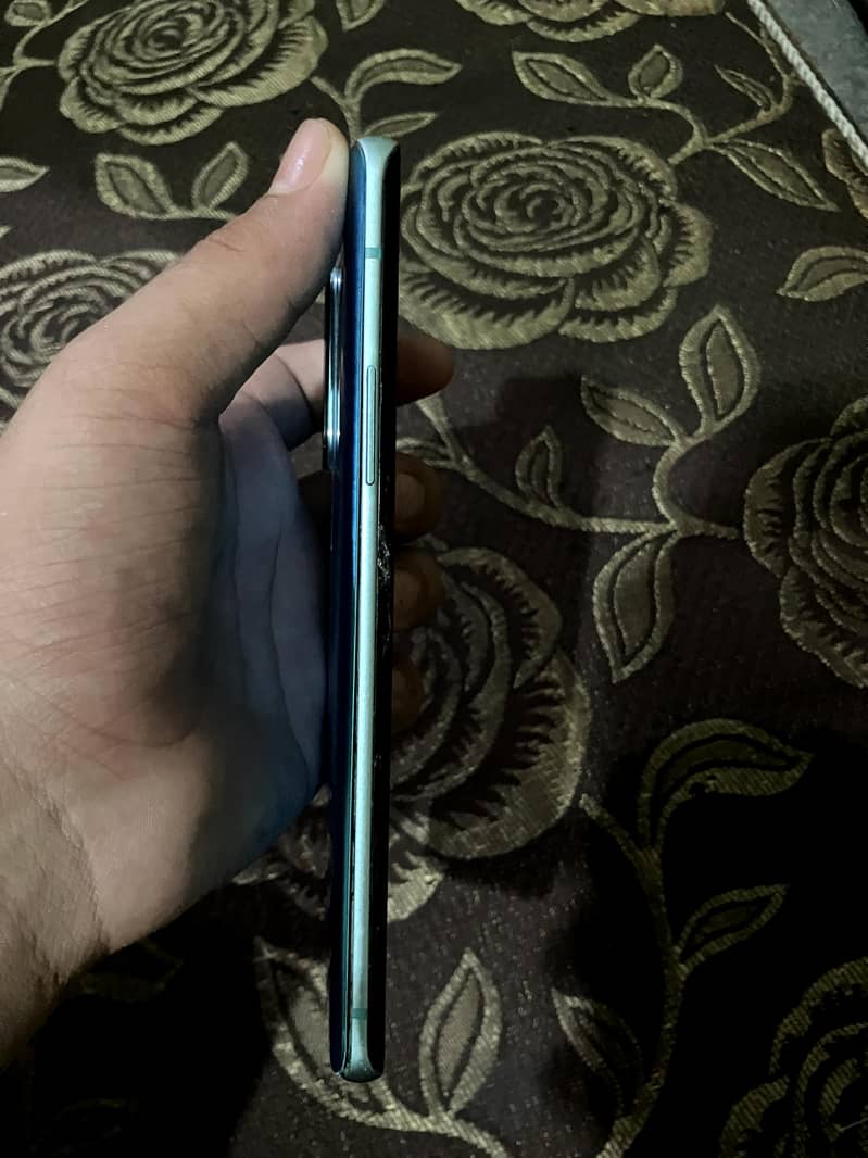 One Plus 8 Pro 7