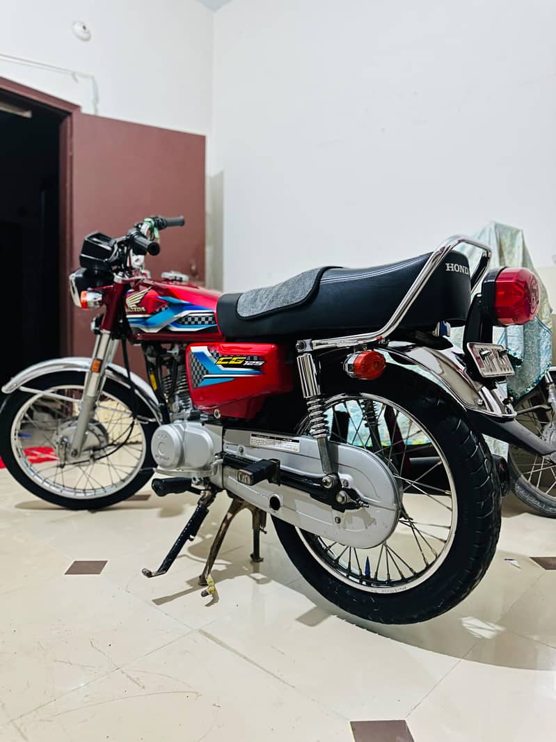 CG 125 4