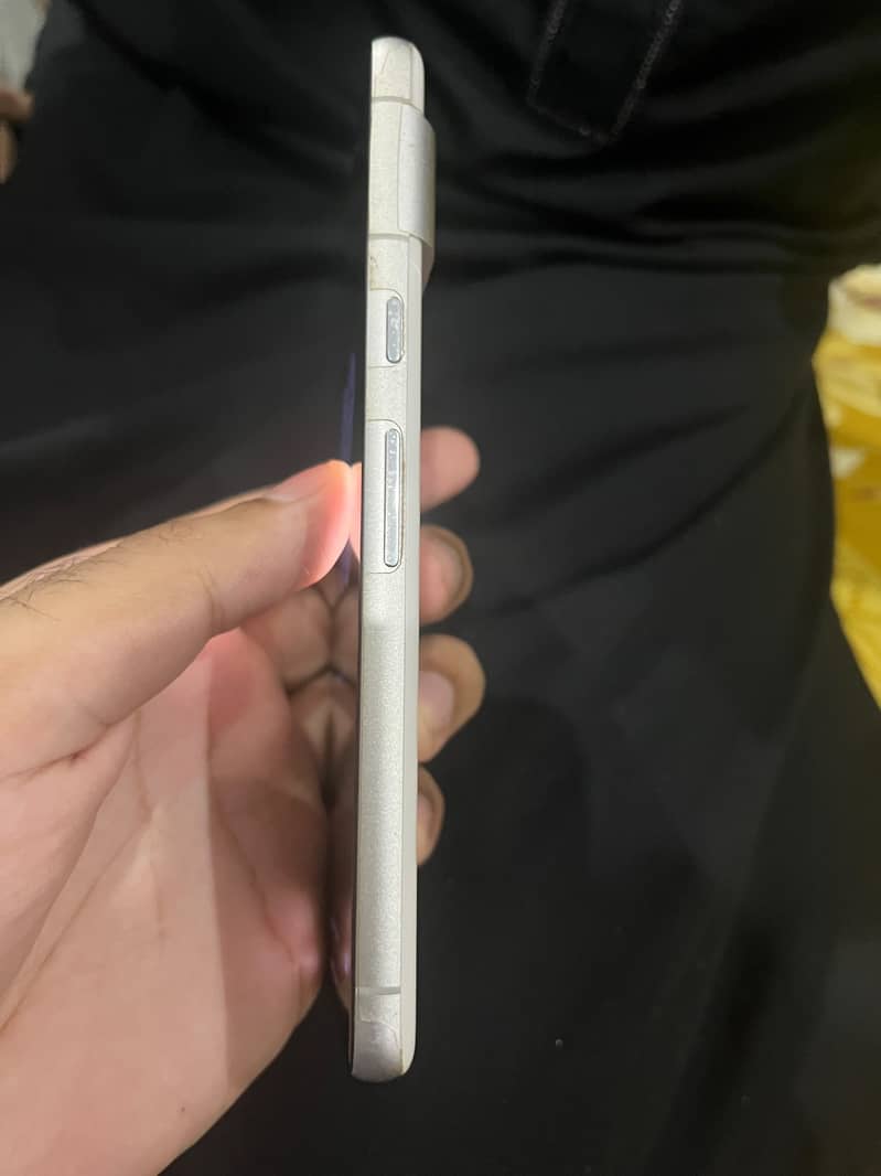 Google Pixel 7 5
