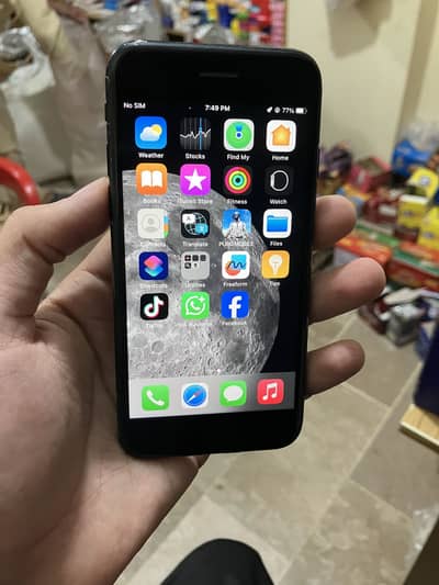 Apple iPhone SE
