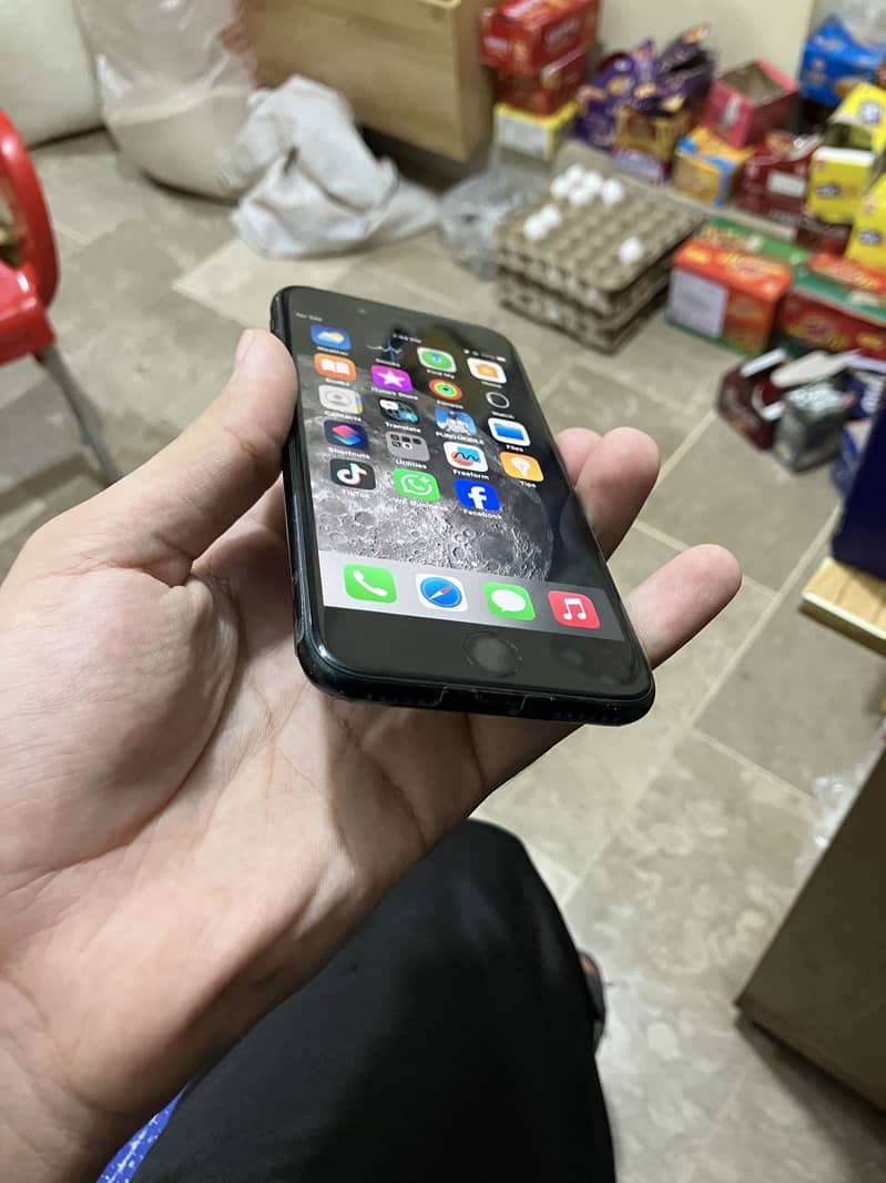 Apple iPhone SE 2