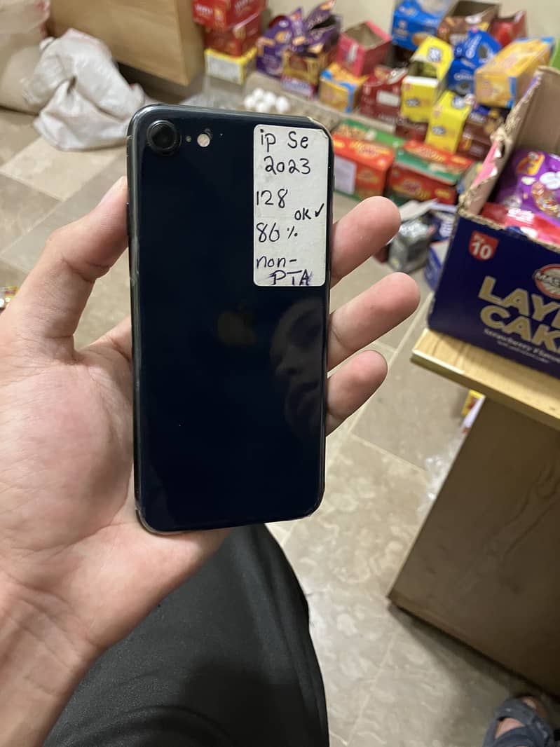 Apple iPhone SE 3