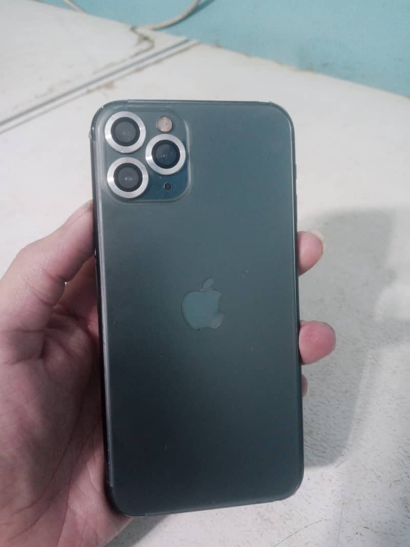 Apple iPhone 11 Pro 1